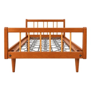 Vintage Daybed in Wood, 1960s For Sale