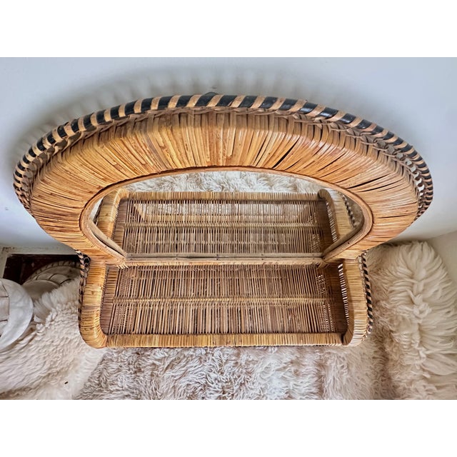 1970s Woven Rattan and Wicker Shelf Mirror in the style of Emmanuelle, Spain, 1970s For Sale - Image 5 of 7