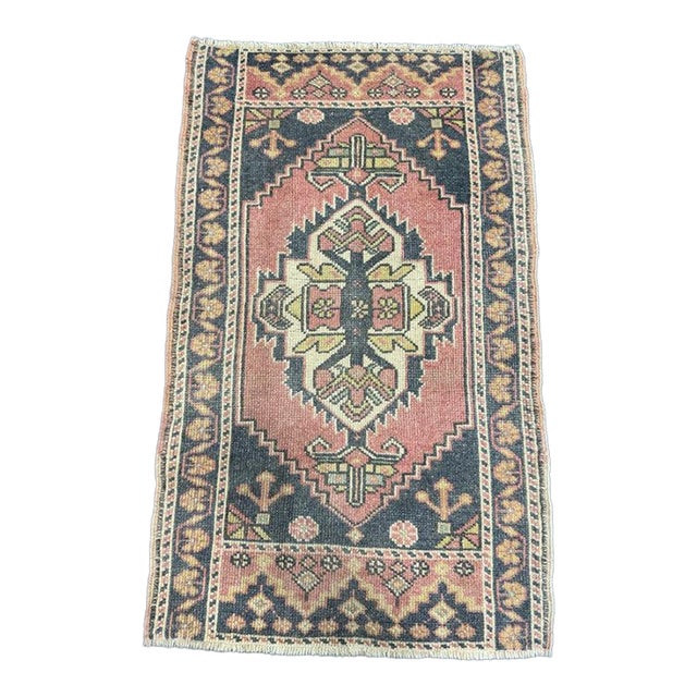 Turkish Yastik Rug 2'1" x 3'5" For Sale