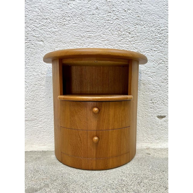 Mid-Century Modern Small Semicircular Teak Table from Silkeborg Møbelfabrik, 1960s For Sale - Image 3 of 9