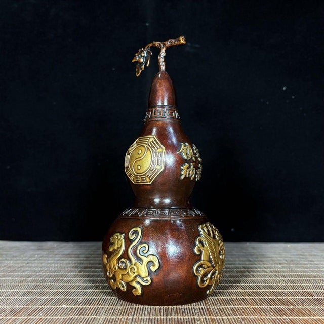 Metal Gilt Bronze Wu Lou Gourd With Bagua Motif - Chinese Feng Shui Object For Sale - Image 7 of 9