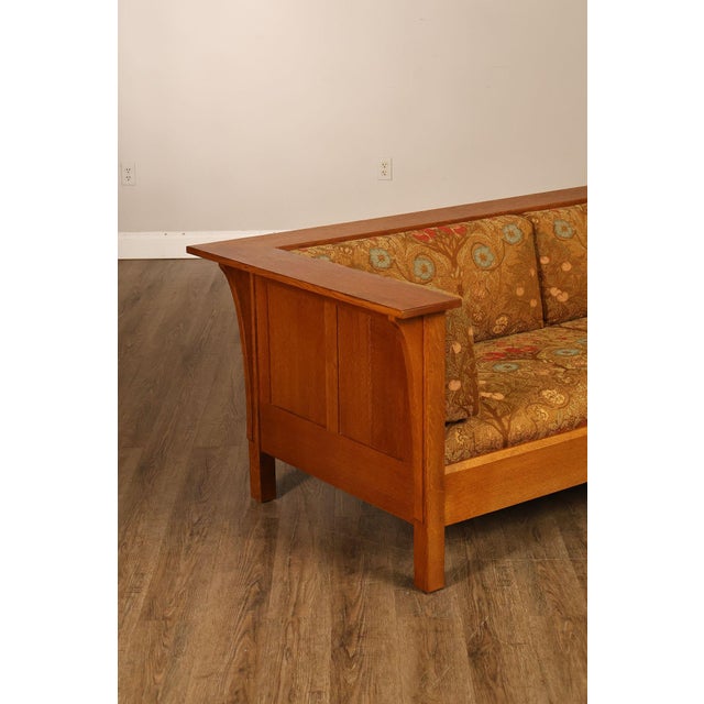 2010s Stickley Mission Collection Oak Prairie Settle For Sale - Image 5 of 18
