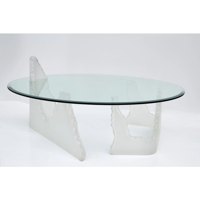 Lion in Frost Style Lucite Iceberg Coffee, Cocktail Table Round Glass Top 1970 For Sale - Image 12 of 13