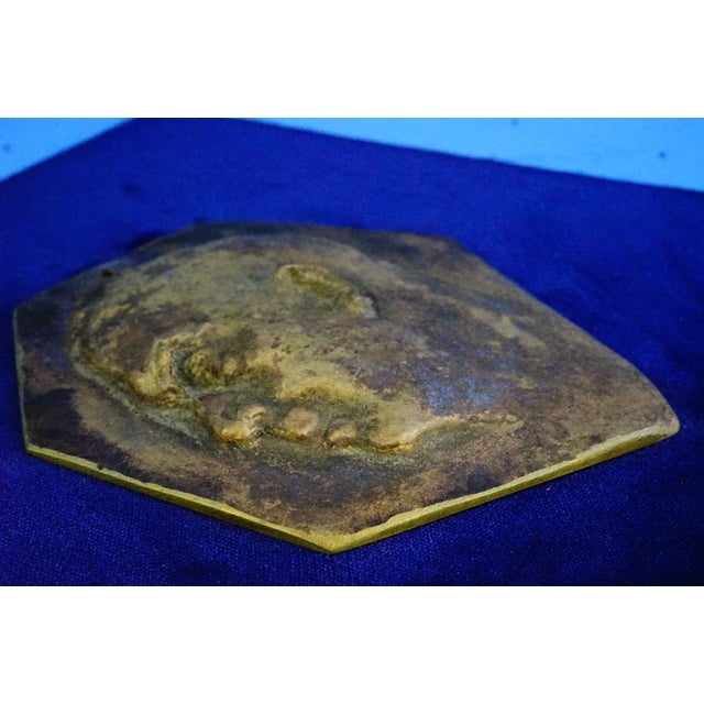 20th Century Gilded Bronze Plaque Sculpture with Bas-Relief Face of Benito Mussolini from Dux For Sale - Image 14 of 18