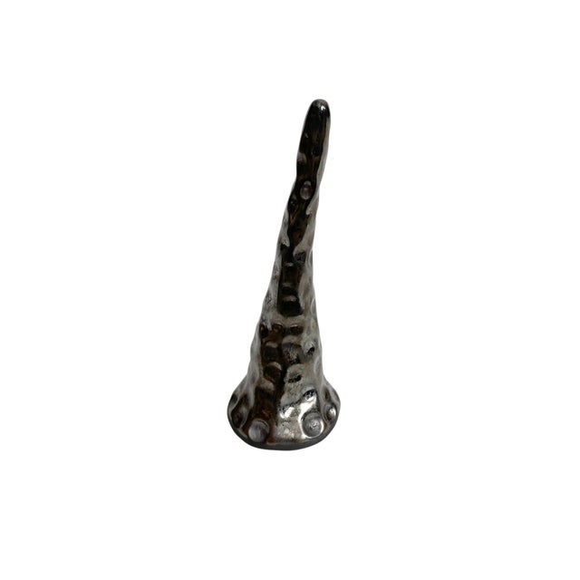 Brutalist 1990s Metallic Black Ceramic Textured Brutalist Ring Holder For Sale - Image 3 of 4
