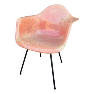 Eames 1st Generation Zenith Label Rope Edge DAX Fiberglass Armchair For Sale