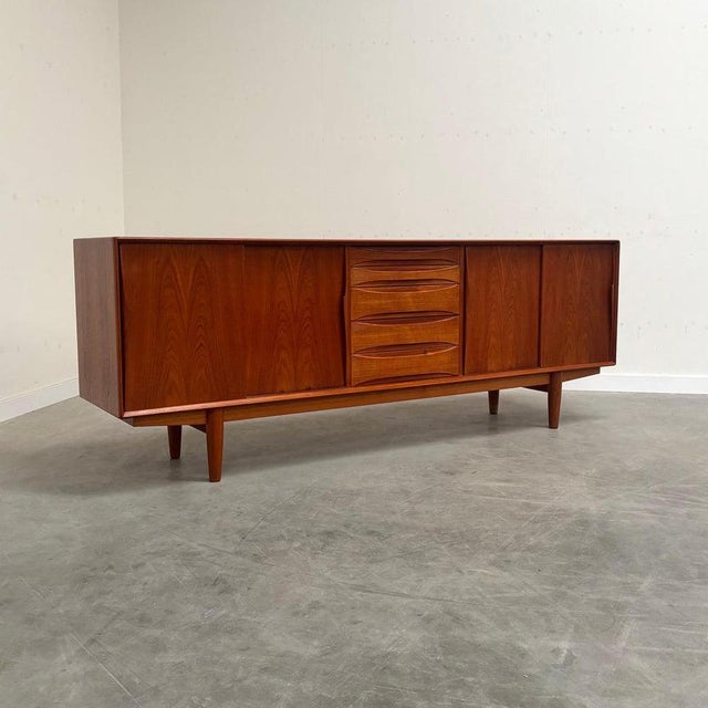 Arne Vodder Vintage Danish Teak Sideboard from Skovby, 1960s For Sale - Image 4 of 18