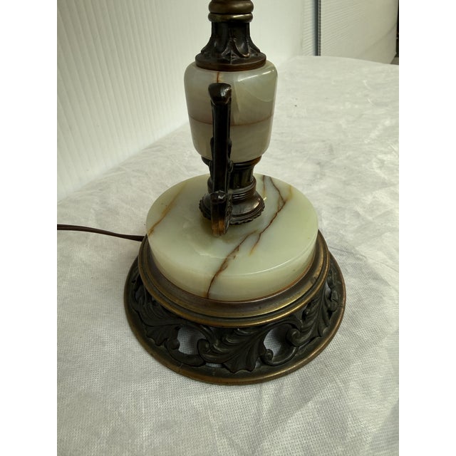 Mid 20th Century Vintage Onyx + Brass Table Lamp With Seashell Finial For Sale - Image 5 of 12