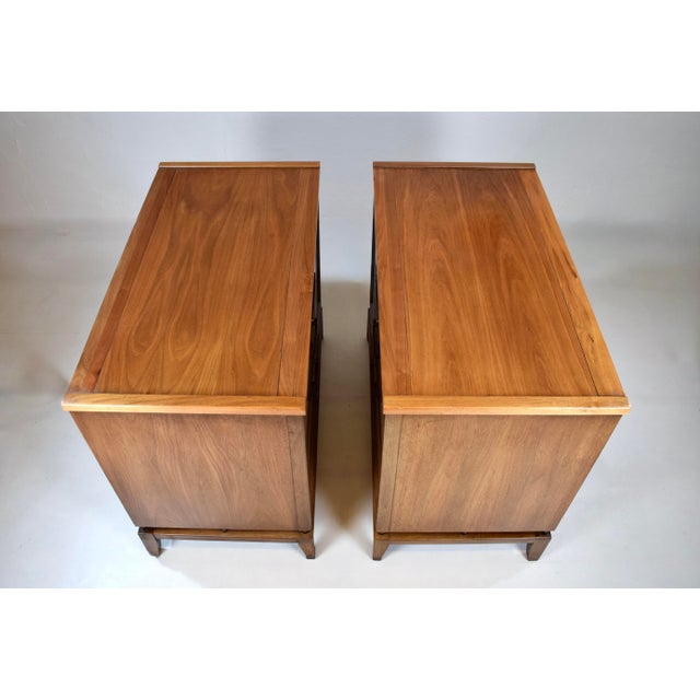 1960's Walnut Banded Commodes Chests of Drawers, Pair For Sale - Image 9 of 12