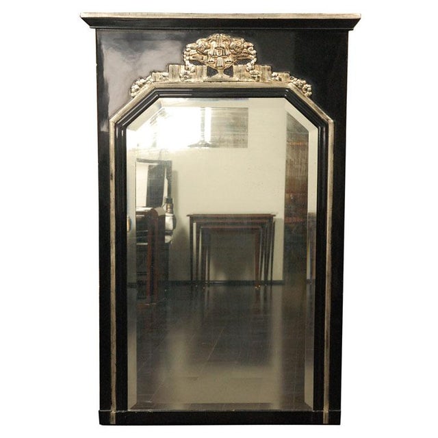French Art Deco Mirror in Black Lacquer With Silver Leaf Relief Carvings For Sale In Los Angeles - Image 6 of 6
