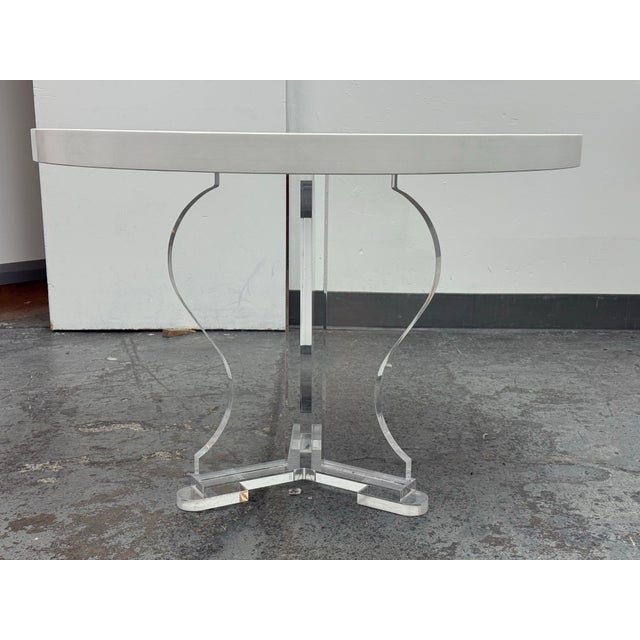 Bespoke Round White Caesarstone Top + Lucite Pedestal Base, 42 Inches For Sale In San Francisco - Image 6 of 12