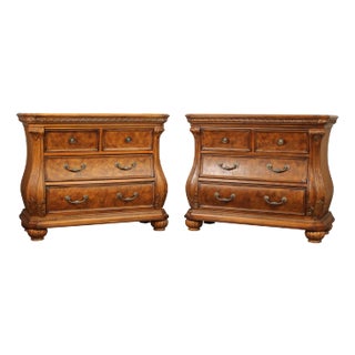 Lane Italian Provincial Style Pair of Burl Wood Bombe Chests For Sale
