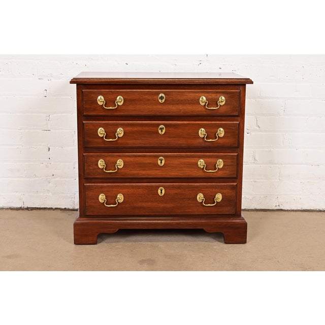 Late 20th Century Henkel Harris Georgian Solid Mahogany Nightstand or Bachelor Chest For Sale - Image 14 of 14