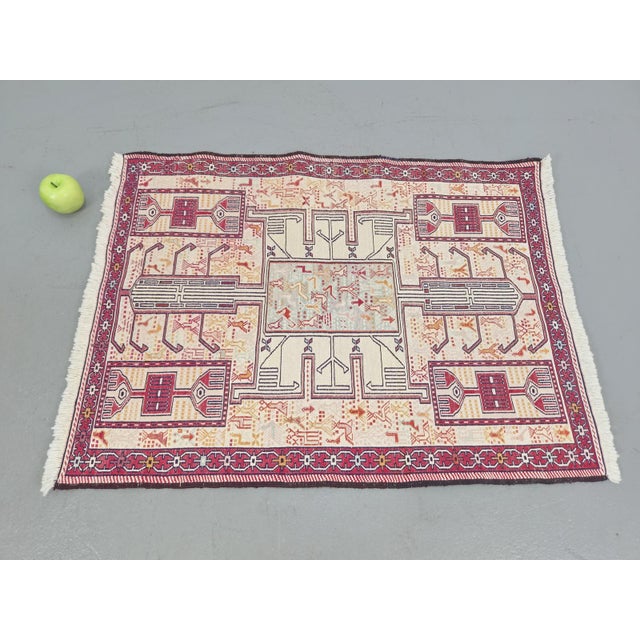 Handmade Kilim Soumak Shahsavan Rug in Wool and Silk, 1960 For Sale - Image 3 of 5