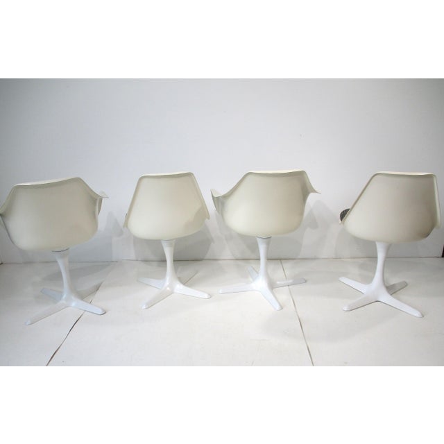 Mid Century Tulip Table and Chairs Set by Burke in the Style of Saarinen For Sale - Image 9 of 16