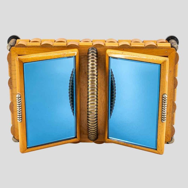 1930s Vintage Wooden Box with Brass Decor in the style of Paolo Buffa, 1930s For Sale - Image 5 of 11