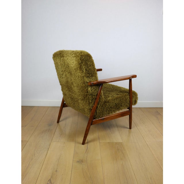 Brown Vintage Olive Lounge Chair in Red Fox with High Pile Camel Fabric, 1970s For Sale - Image 8 of 13