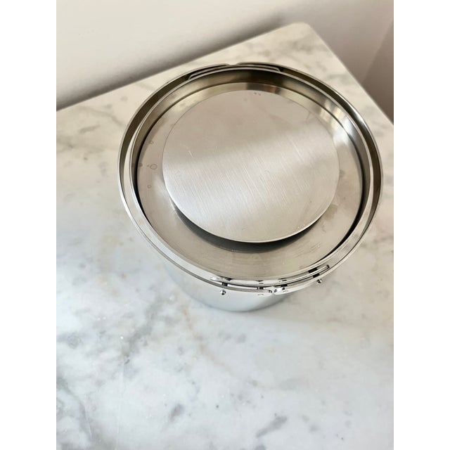 Mid-Century Modern Vintage Cylinda Line Ice Bucket in Stainless Steel by Arne Jacobsen for Stelton, Denmark, 1967 For Sale - Image 3 of 14