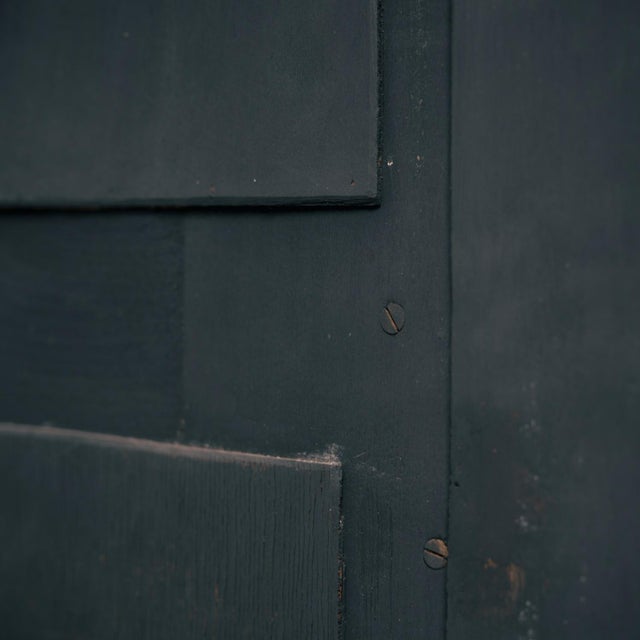 Arts & Crafts Parlour Cabinet in Black Ebonised Wood and Mirror Glass from Maddox & Co., England, 1910s For Sale - Image 18 of 18