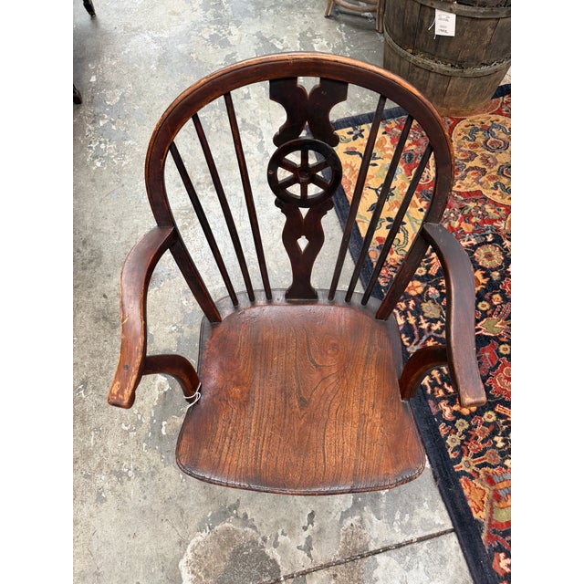 Early 19th Century Antique English Wheelback Windsor Style Fireside Chair For Sale - Image 4 of 7