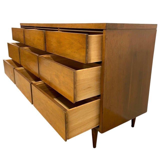 Brown 1970s Mid Century Modern 9 Drawer Lowboy Dresser With Dovetail Drawers and Tapered Legs For Sale - Image 8 of 9