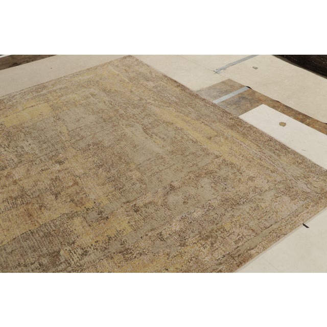 Rug & Kilim’s Modern Rug in Gold, Beige-Brown and Grey Abstract Pattern For Sale In New York - Image 6 of 8