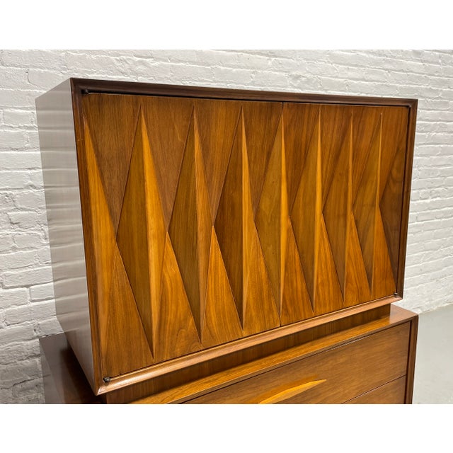 Amazing Mid Century Modern "Diamond" Dresser by Albert Parvin, C. 1960's For Sale In New York - Image 6 of 11