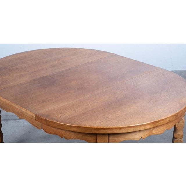 Wood Brutalist Round Oak Dining Table with Three Extension Leaves, Denmark, 1960s For Sale - Image 7 of 11