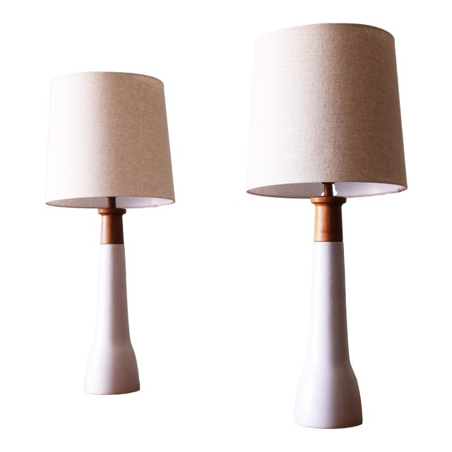 1960s Pair of Jane and Gordon Martz Table Lamps M165 Marshall Studios White Walnut For Sale