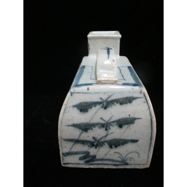 Ceramic Chinese Qing Dynasty Blue & White Porcelain Spouted Chamber Pot With Bat Design For Sale - Image 7 of 9