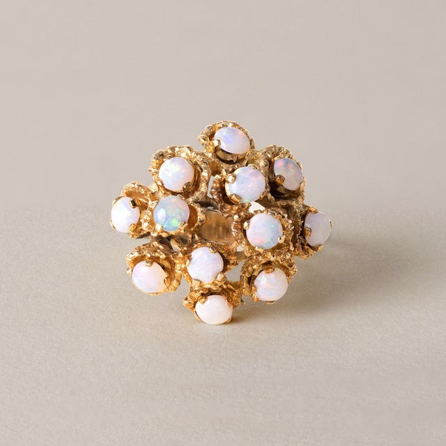 Modern Vintage Brutalist Opal Cluster Ring 18k Yellow Gold, Size 6 For Sale - Image 3 of 7