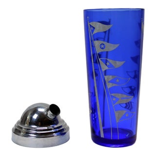 1930s Hazel Atlas Cobalt Blue Glass Cocktail Shaker W/ Nautical Burgee Flags For Sale