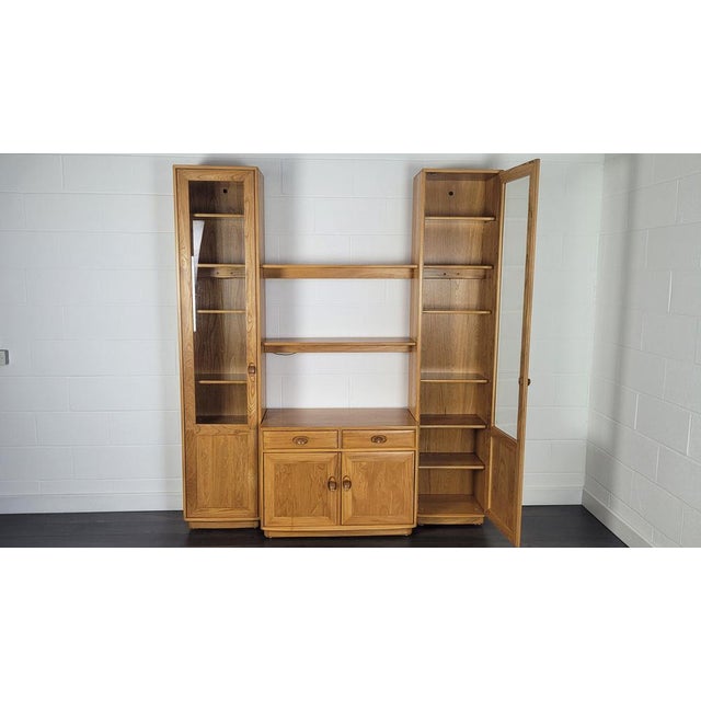 Ercol Tall Windsor Glazed Display Cabinet attributed to Lucian Ercolani for Ercol, 1990s For Sale - Image 4 of 17
