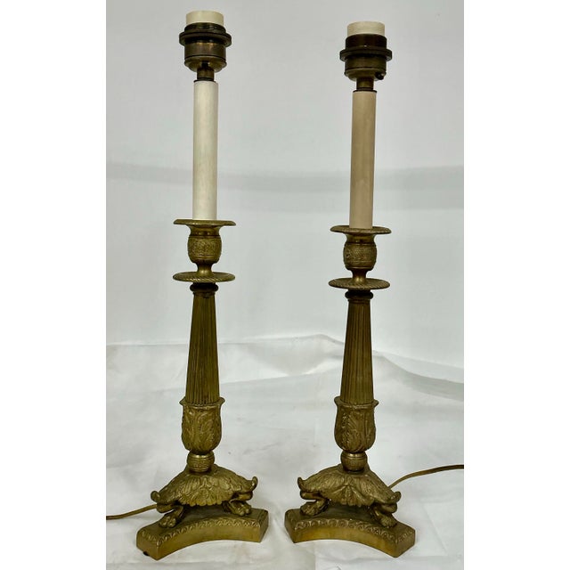 Traditional Pair of Louis-Philippe Bronze Candlestick Lamps, 19th Century For Sale - Image 3 of 11