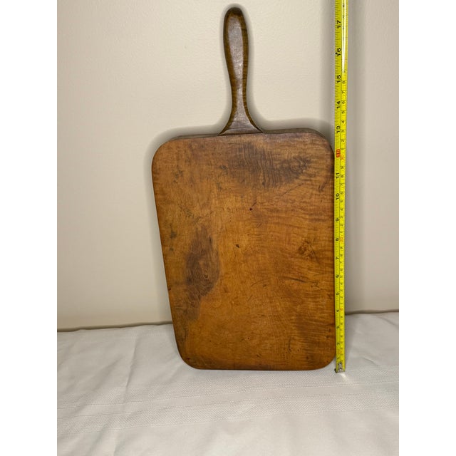 Farmhouse Antique Farmhouse Single-Piece Thick Maple Cutting Board With Handle For Sale - Image 3 of 5