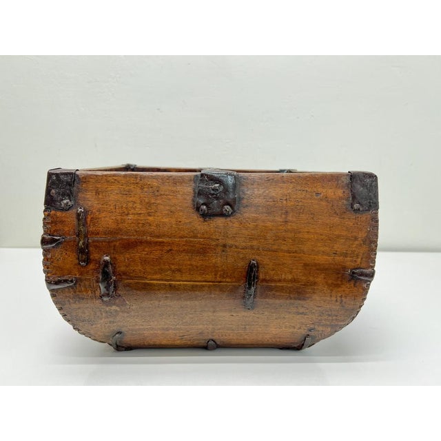 Antique Chinese Wood and Iron Rice Basket, 1900s For Sale - Image 4 of 13