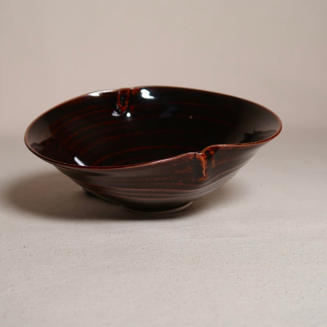 Burnt Umber Hand-Thrown Studio Pottery Bowl With Deep Oxide Brown Glaze and Spiral Interior Design For Sale - Image 8 of 11