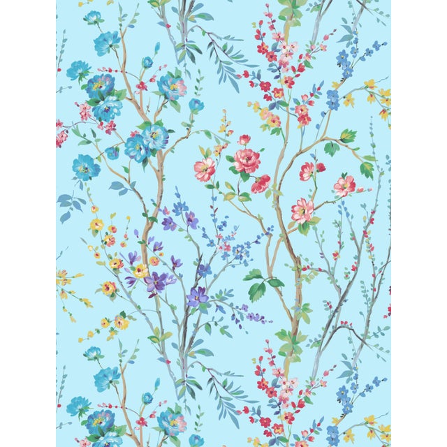 Hand-painted impressionist florals create an indoor garden oasis with our Potpourri wallcovering, offered in six...