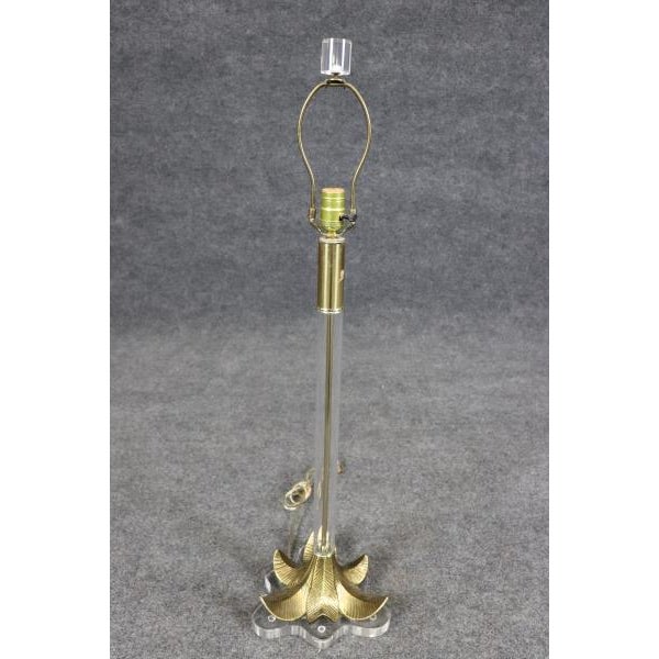 Brass Inverse Palm Tree Lucite and Brass Maison Jansen Style Table Lamp For Sale - Image 8 of 9