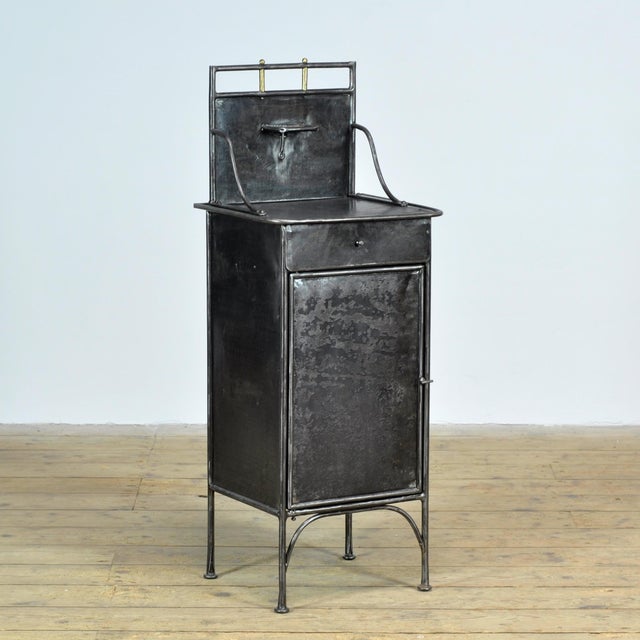 This iron bedside cabinet exudes history and style. Originally from a hospital in the 1910s, it has been completely...