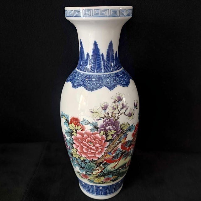 Chinese Ceramic Vase,Famille Rose Porcelain Vase Hand Painted Flowers and Birds Pattern For Sale In Seattle - Image 6 of 11