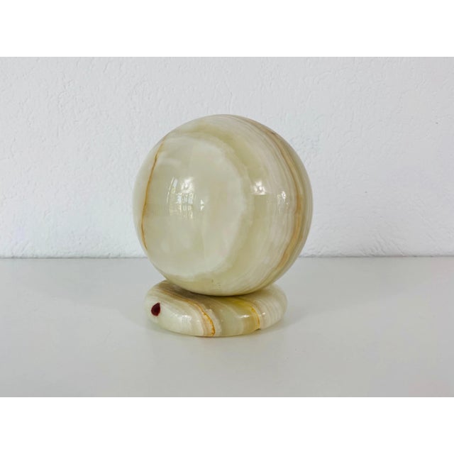 A beautiful marble table lamp from Italy made in the 1970s. It has also a marble base. It is in very good vintage...