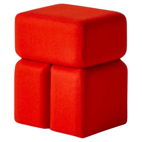 Linde freya tangelder soft corners poufs for cassina the first cassina project by dutch designer linde freya tangelder...