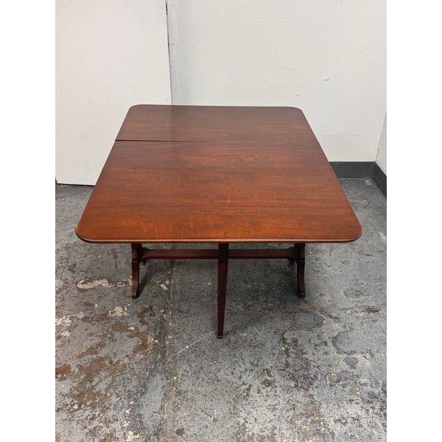 Traditional Federal Style Mahogany Drop-Leaf Gateleg Dining Table, Vintage For Sale - Image 3 of 12