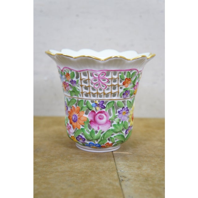 Late 20th Century Vintage Herend Hungary Handpainted Openwork Basketweave Pierced Porcelain Vase For Sale - Image 5 of 14