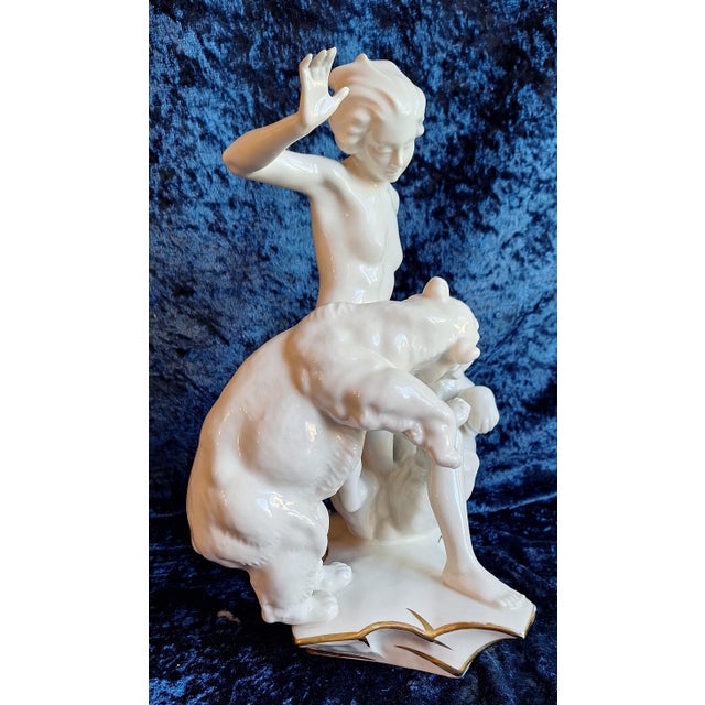 Art Deco Jealousy Figurine in White Porcelain with Gold Decoration by Karl Tutter for Hutschenreuther, 1920s-1940s, in...