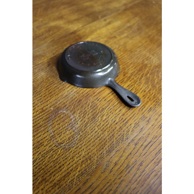 Metal Griswold No. 4 Cast Iron Skillet, Large Block Logo, Erie Pa For Sale - Image 7 of 9
