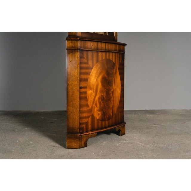 Wood English Style Corner Cabinet in Wood For Sale - Image 7 of 18