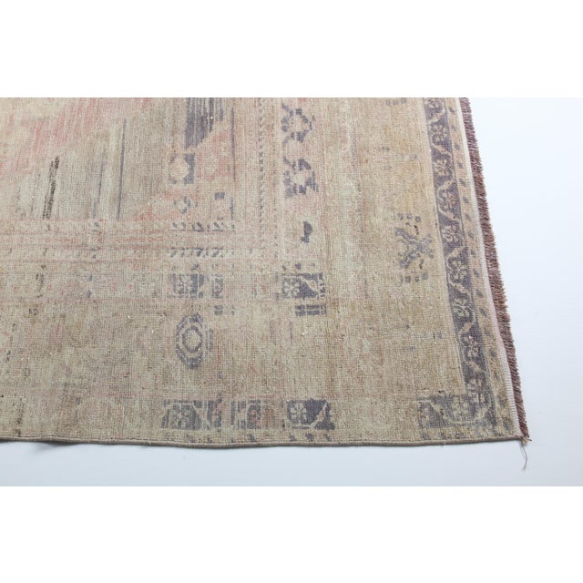 Mid 20th Century Vintage Turkish Oushak Rug – Faded Beauty in Earthy Tones -5' 5'' X 8' 2'' For Sale - Image 5 of 15