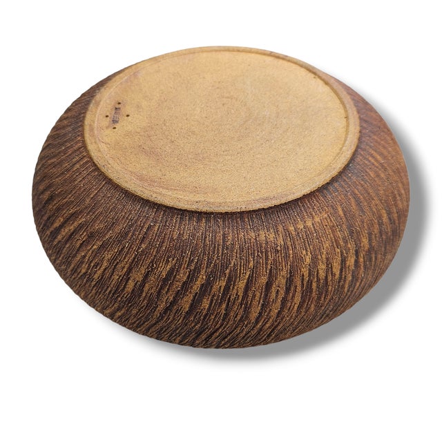 Japanese Carved Studio Pottery Ikebana Bowl, Signed Nagakawa Tōgei 9" For Sale - Image 9 of 12